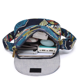 Flap Foldable <strong>Ethnic</strong> Bohemian Vintage Floral Print Women's Canvas Crossbody <strong>Bags</strong> - Product Image 3