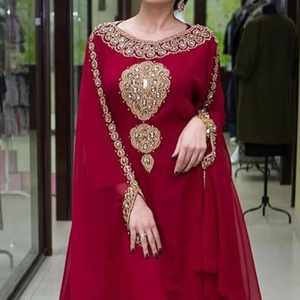 Maroon Georgette Golden Beads Kaftan bordado - Product Image 1