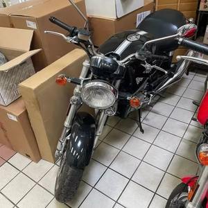 ZDM1WABP4AB012987 utilisée, moto sportive classique 2010, 1000cc, L-Twin, 92 ch, 91 Nm de couple, 6 vitesses, vitesse maximale 210 km/h, design rétro - Product Image 5