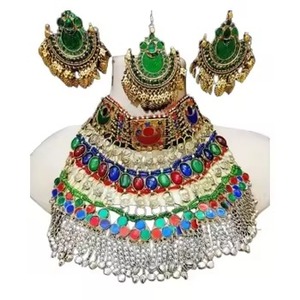 Ensemble de bijoux de collier respirant léger pour les mariages Ensembles de bijoux brodés à col complet artificiel haute performance - Product Image 3