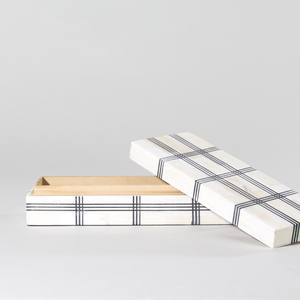Cajas de huesos Decoración para el hogar Caja de huesos decorativa de tendencia Rayas blancas y negras Diseño de interiores basado en EE. UU. En India Por Lametierartz - Product Image 2