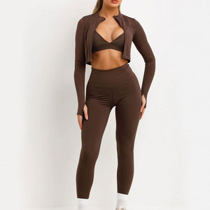 Nouveauté, dernier design, ensemble de yoga pour femmes en 3 pièces, logo frontal uni, 100% coton, respirant, séchage rapide, haute qualité, vente en gros - Product Image 1