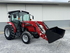 2017 Massey Ferguson 1736 Tractor en venta - Product Image 2