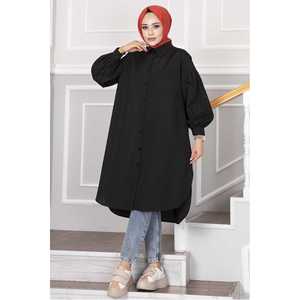 Camisa Túnica Hijab de Corte Ovalado Negra de Estilo Casual Hecha de Tela Popelina - Product Image 1