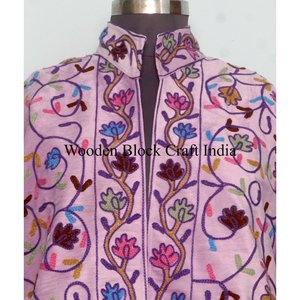 Manteau trench pour femme en tissu velours, broderie Suzani, style bohème floral décontracté, mode de rue, 100% coton, col montant ouvert - Product Image 3