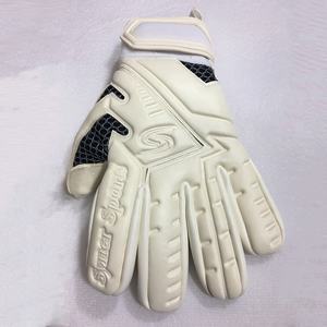 Gants de gardien de but de football professionnel Nouvelle conception en latex gaufré avec matériau durable Gants RTS GK - Product Image 1