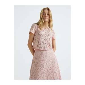 Conjunto de blusa de encaje de media manga para mujer BGN S23B111 - Product Image 4