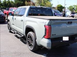 TOP VÉHICULES D'OCCASION LHD/RHD 2024 TOYOTA TUNDRA HYBRID LIMITED HV CREWMAX CAB 4WD - Product Image 4