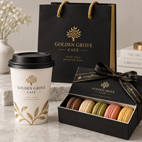 Ensemble d'emballages de boulangerie de luxe personnalisés AT PACK avec sac en papier, gobelet à café et boîte cadeau pour macarons pour les cafés et les pâtisseries