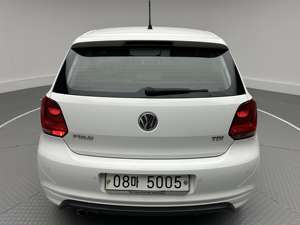 Volkswagen Polo 1.6 TDI R-LINE 2014 en Buen Estado, Auto Usado Coreano en Venta, 300auto Export - Product Image 5