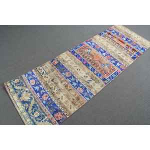 Alfombra Vintage de 2.3x7 pies, Alfombra Turca, Alfombra Marroquí de Lana Azul y Roja - Product Image 3