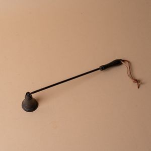 Apagavelas Metálico Vintage Estilo Costero, Decorativo para Interiores, Dormitorio, Sala de Estar, Náutico, Hecho a Mano, Práctico, Elegante, de Alta Calidad - Product Image 1
