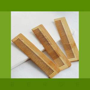 NUMEROSO peine de pelo con mango de madera hecho a mano para uso en salón de India, peine de madera al por mayor para uso comercial en venta en - Product Image 3