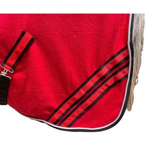 Beste Prijs Winter Paard Accessoires Verbazingwekkende Polar Fleece Tapijt Met Aangepaste Decoratie Waterdichte Katoenen Vulling - Product Image 4