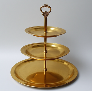 Elegante Soporte redondo de metal de aluminio pulido para pasteles con base artística elevada diseñado para bodas, banquetes y ocasiones especiales - Product Image 4