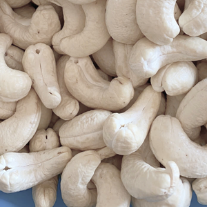 Manufacturing Cashew <b>Nuts</b> W320 W240 W180 Cashew <b>Nuts</b> Vietnam Cashew <b>Nuts</b> Wholesale Exported To Asia, EU, MIDDLE EAST - Product Image 1