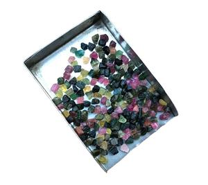 Piedras preciosas naturales de turmalina, lote de 50 unidades de piedras naturales de turmalina, sin procesar, pequeñas, sueltas, para fabricación de joyas - Product Image 1
