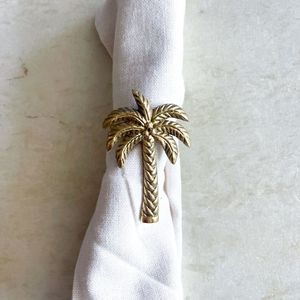 Sophisticated antique gold metal napkin ring holder for royal vintage wedding dinner party dining <b>table</b> setting - Product Image 1