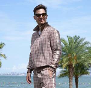 Bas taux et bon matériel Survêtements pour hommes Services OEM bonne vente et conception populaire pour les survêtements pour hommes - Product Image 4