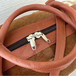 Bolsa de Viaje de Piel de Vacuno de Último Diseño y Alta Calidad, Bolsa de Viaje de Piel de Vacuno Hecha Profesionalmente - Product Image 4