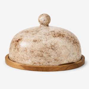 Plat à beurre en résine beige marbré avec plateau en bois, cloche à fromage décorative, couvercle alimentaire pour servir le pain, les gâteaux et les pâtisseries - Product Image 4