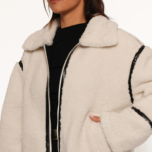 Veste en polaire sherpa élégante pour femme avec fermeture éclair intégrale, col montant, respirante et unie, coupe-vent et chauffante pour un style hivernal quotidien - Product Image 5