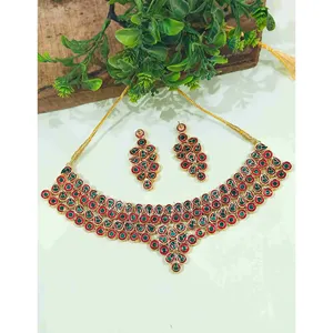 ชุดสร้อยคอทองคำชุบแบบ Kundan Meenakari ลายดอกไม้ สำหรับงานแต่งงานเจ้าสาว ประดับมุก เพชร และพลอยหลัก เป็นของขวัญสุดหรู - Product Image 2