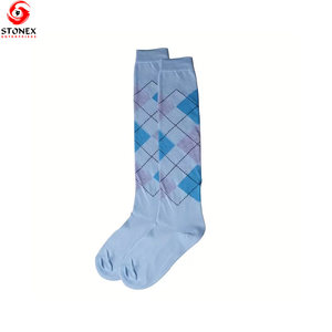 Chaussettes pour femmes à la mode, design élégant, coton doux, impression numérique, séchage rapide, logo personnalisé, usage quotidien en automne - Product Image 2