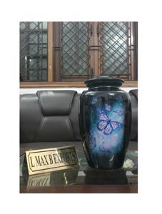 Urnas de metal de lujo hechas a mano para cenizas Suministros funerarios de primera calidad Exportador mayorista para cremación de mascotas - Product Image 6