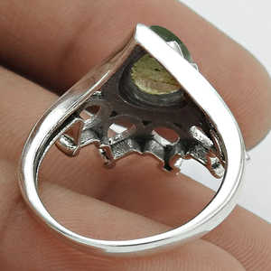 Anillo de Plata 925 con Corona Clásica para Mujer, Hecho a Mano, con Gema de Labradorita en Corte Lágrima, Estilo Boho, el Mejor Regalo para Mamá - Product Image 4