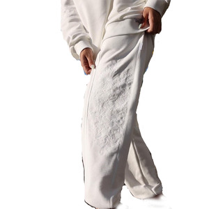 ชุดฮู้ดดี้และกางเกงจ็อกเกอร์ผ้าฝ้ายปักลายสำหรับผู้หญิง ทรงหลวม สวมใส่สบาย เหมาะสำหรับฤดูหนาว ชุดลำลองสำหรับแบรนด์ OEM และแบรนด์ส่วนตัว - Product Image 3