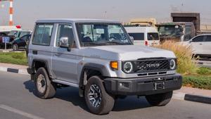 Occasion 2024 pour LC71 4.0L Euro IV 6 places 4x4 Diesel Automatique Sièges en cuir Volant à gauche Toit ouvrant - Product Image 3