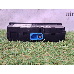 AUX TAKEN/USB MERCEDES Classe C (W205) (2013-) A2058200126 626951(R9M) (13>) - Product Image 3