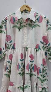 ชุดเดรสคลุมเข่าลายดอกไม้ลำลองฤดูร้อนคอลึกพิมพ์ลายบล็อกยาวมีกระดุมทรงหลวมเอวธรรมชาติ - Product Image 4