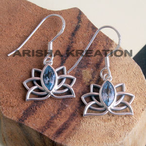 ต่างหูดอกบัวสวย925เงินสเตอร์ลิงทำด้วยมือเครื่องประดับโกเมนพลอยลาบราดอไรต์ของขวัญวันเกิด - Product Image 4