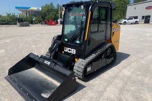 Chargeuse compacte JCB 215T d'occasion puissante avec équipement de construction et chargeuse sur pneus - Product Image 4