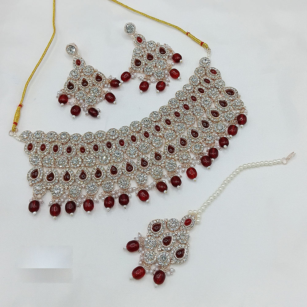 สีน้ำตาลแดง