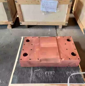 Pince à électrode en graphite de qualité supérieure pour four à arc électrique, four de raffinage à cuve - Product Image 1