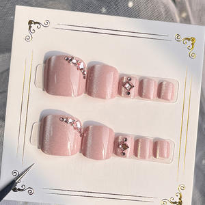 Faux ongles courts en gel souple français avec paillettes, faits à la main, pré-appliqués, à presser - Product Image 4