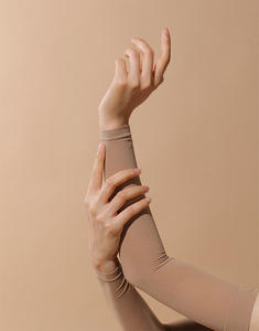 [LICATA] Licata Skinny Cooling Arm Sleeve C20329 Tissu extensible confortable pour les activités de plein air quotidiennes Manchons de bras - Product Image 5