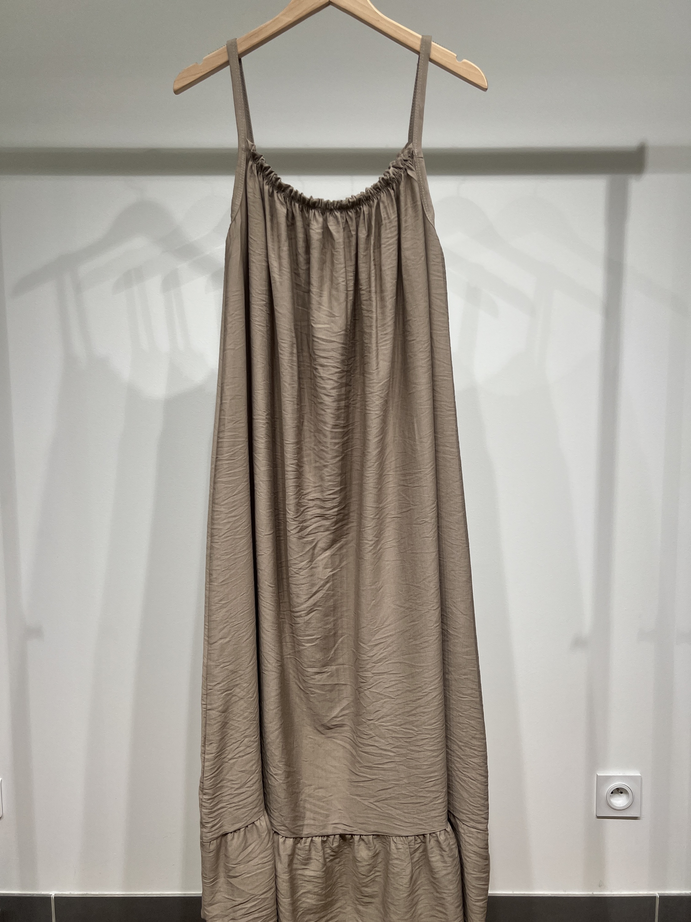 Taupe