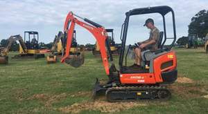 Mini-excavatrice compacte d'occasion KX018-4 avec moteur de 16,6 CV - Product Image 4