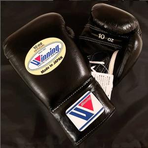 Fabrication de gants de boxe blancs de haute qualité fabriqués sur mesure et fabriqués en cuir original Gants de boxe personnalisés avec design et logo - Product Image 5