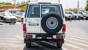 Nuevo/USADO 2022 TOYOTA LAND CRUISER LC79 4.5D MT LIMITED, Cámara Trasera 360, Capacidad de Carga 31-40T, Emisión Diésel/GAS, Automático - Product Image 5