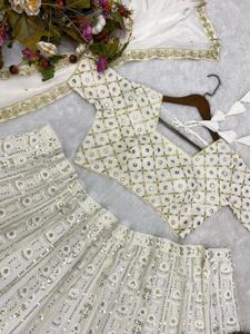 Lehenga choli georgette ลำดับหนัก lehenga choli คอลเลกชันเครื่องแต่งกายของบุคคล - Product Image 6