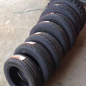 Pneus de voiture d'occasion de qualité supérieure disponibles à la vente. Pneus de voiture d'occasion offrant des performances excellentes et une longue durée de vie. - Product Image 4
