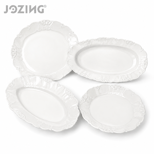 Assiettes de présentation en <span class=keywords><strong>porcelaine</strong></span> gaufrée écologique à motif végétal pour mariages et fêtes - Prix de gros - Product Image 1