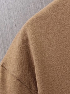 เสื้อยืดแขนสั้นผู้ชาย สไตล์พื้นฐาน สีทึบ เสื้อตัวบน แขนสั้น เสื้อพื้นฐาน คอกลม - Product Image 3