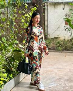 EL ÚLTIMO DISEÑADOR HEAVY CRAPE DIGITAL IMPRESO CORDÓN-SET - Product Image 5