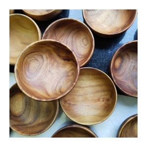 Elegante cuenco de madera torneado a mano: calidad superior personalizada en muchos tamaños de Vietnam - Product Image 1
